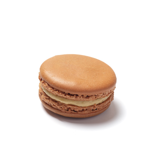 Un macaron gourmand au caramel.